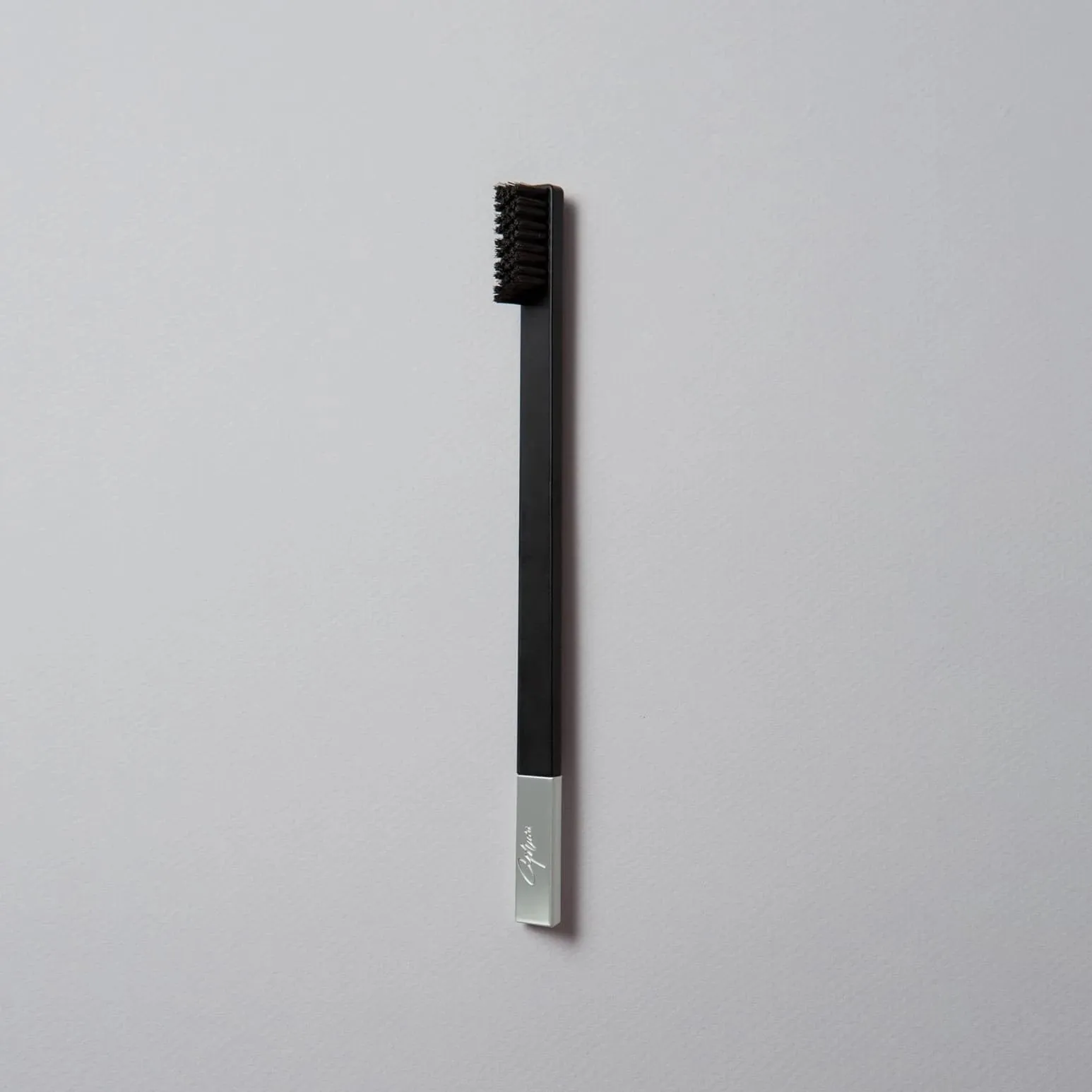 Apriori Slim Soft toothbrush Black Silver