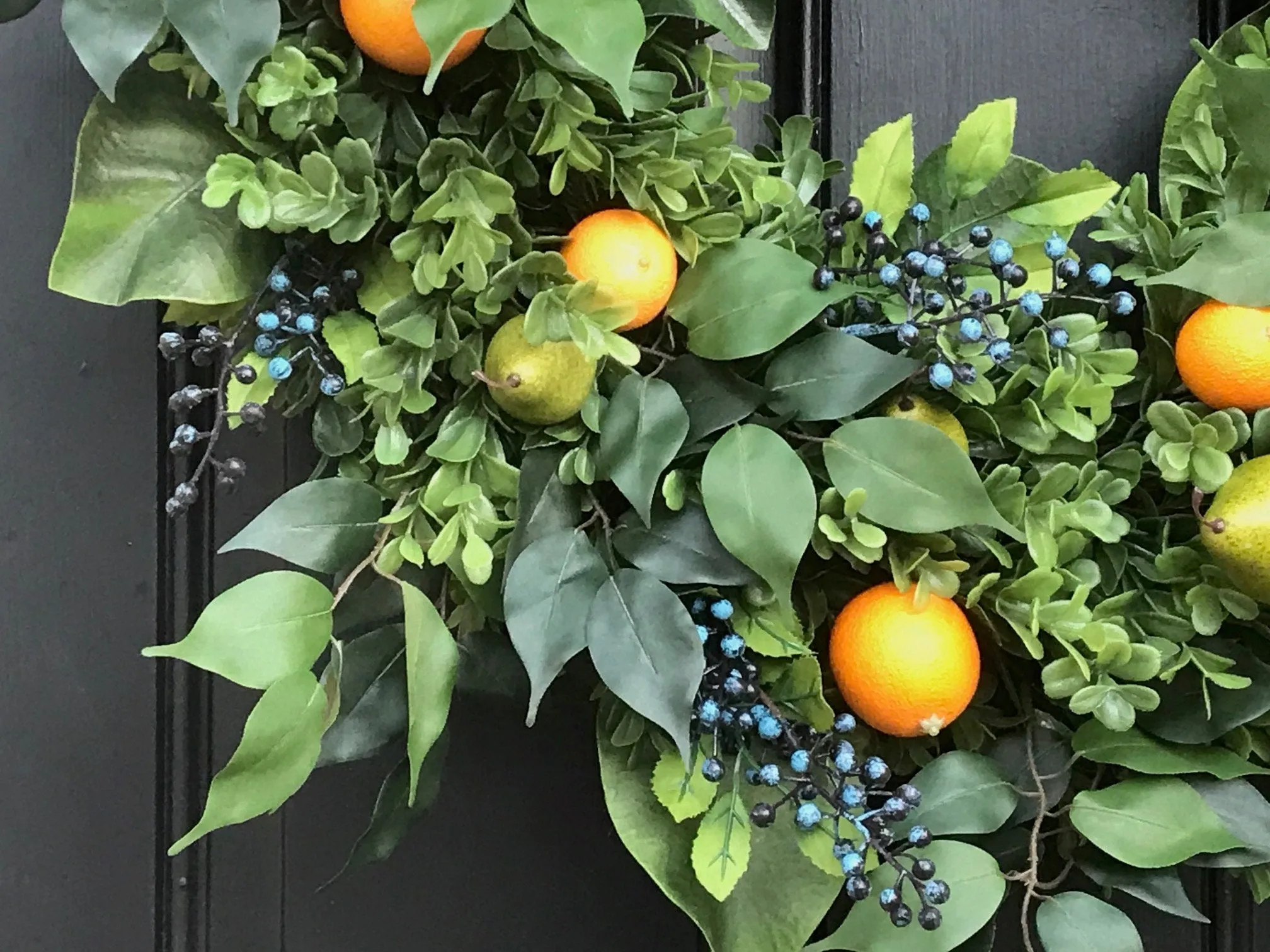 Colonial Williamsburg-Style Fruit Wreath with Pears, Oranges and Blueberries