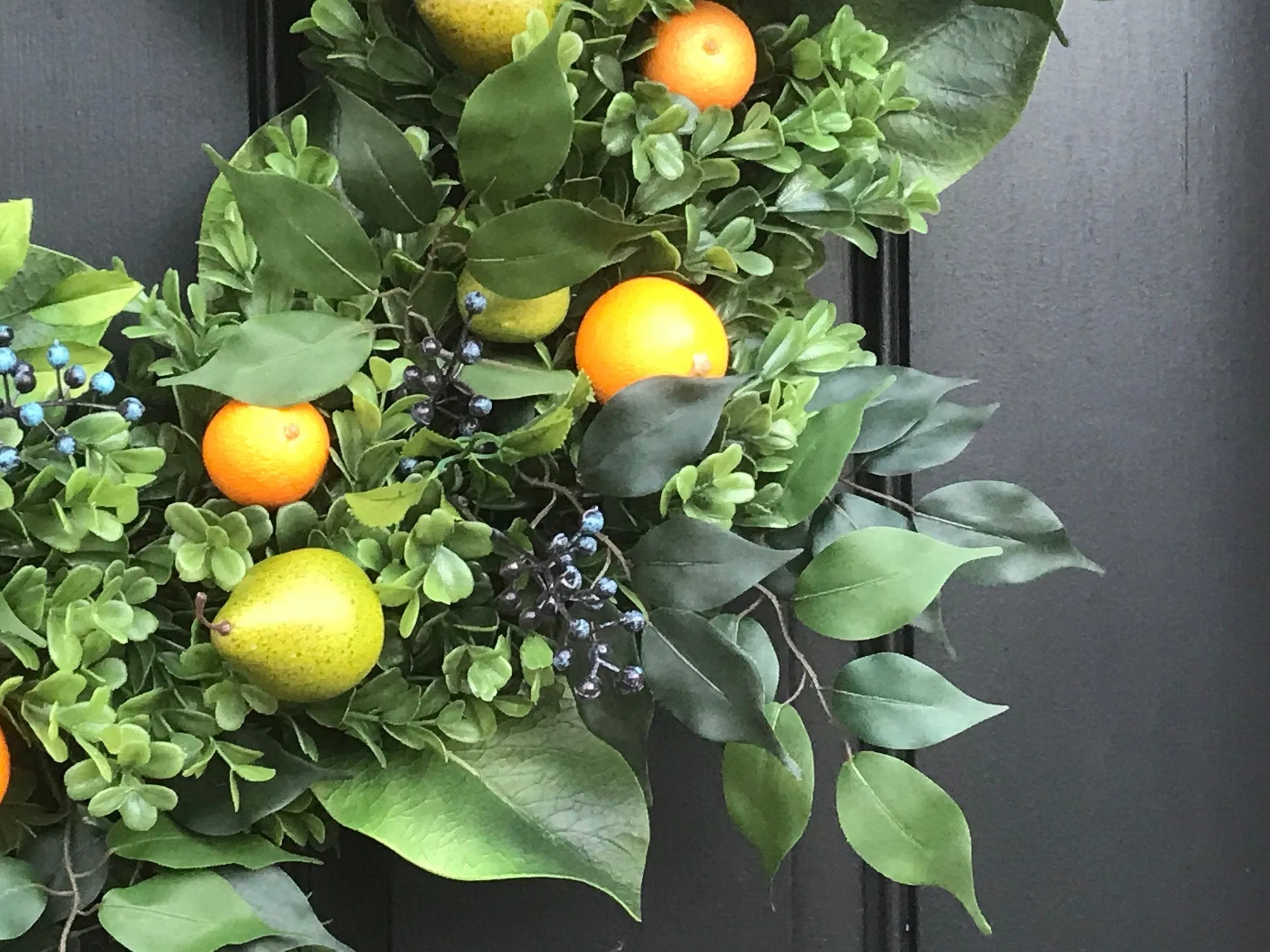 Colonial Williamsburg-Style Fruit Wreath with Pears, Oranges and Blueberries