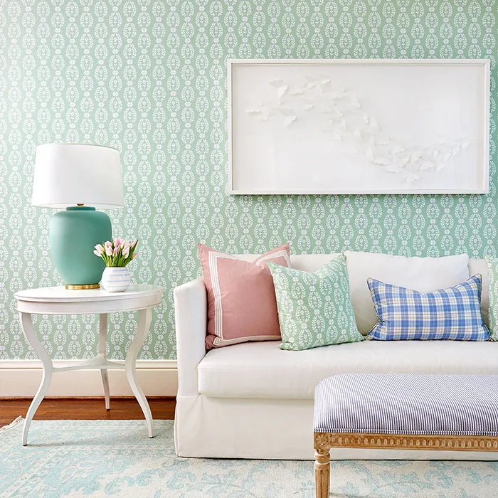 Laurel Pillow
