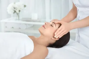 PRO-GLOW BRILLIANCE FACIAL  